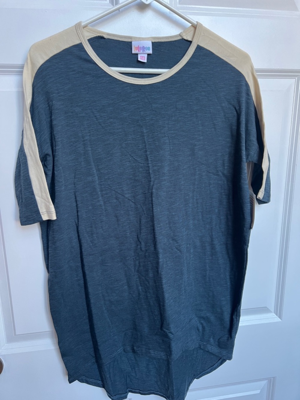 NWT LulaRoe Two-Tone Raglan Irma Tee - Steel Blue & Cream